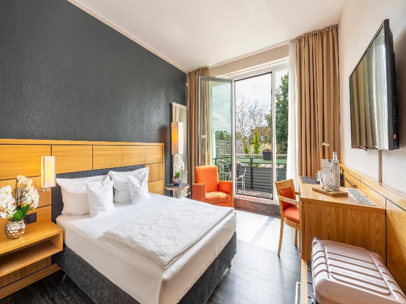 PLAZA INN Heidehof image