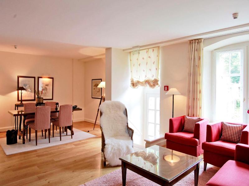 Schloßhotel Münchhausen image