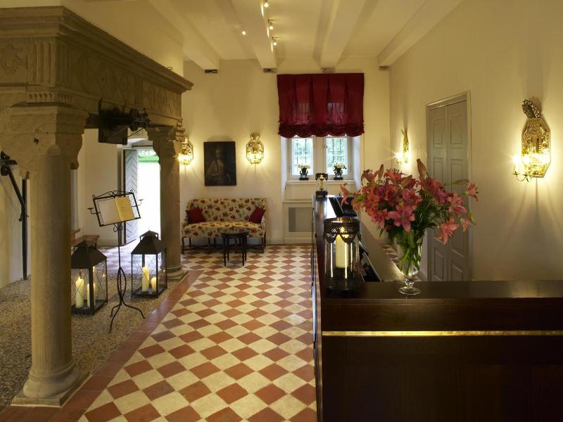 Schloßhotel Münchhausen image