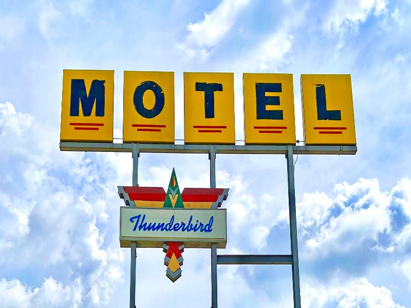 Thunderbird Motel Hillsboro image