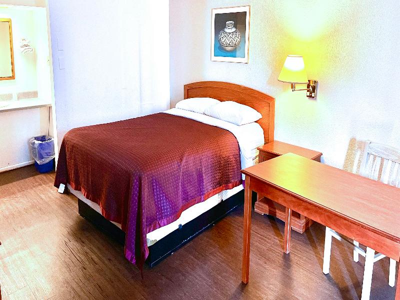 Thunderbird Motel Hillsboro image