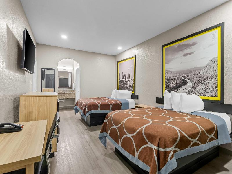 Super 8 by Wyndham Houston/Brookhollow NW image
