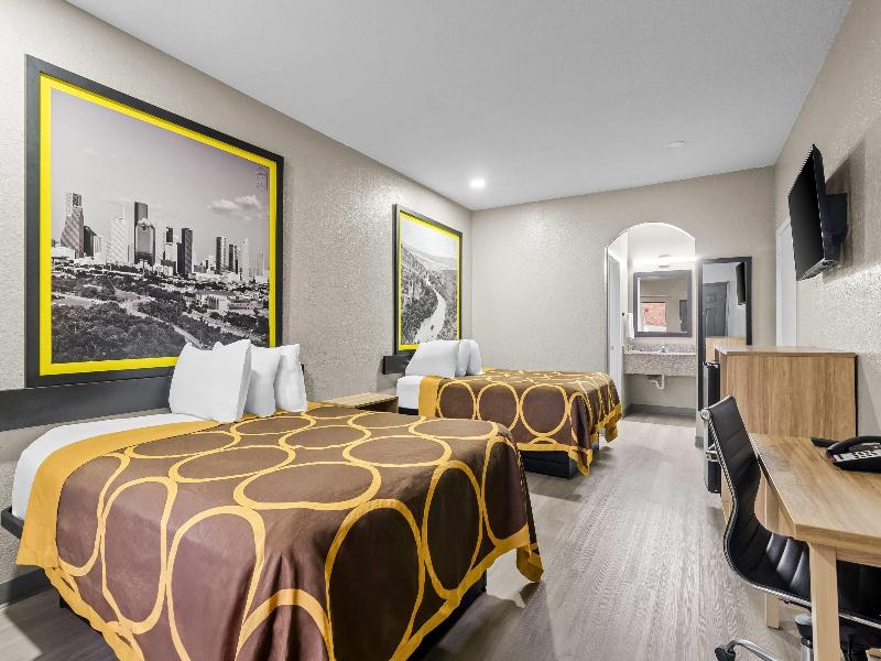 Super 8 by Wyndham Houston/Brookhollow NW image