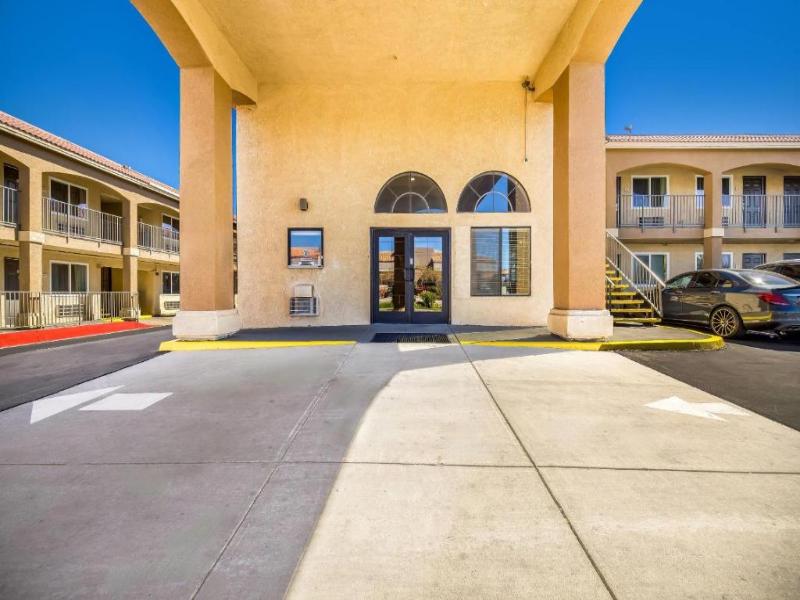 Quality Inn & Suites image