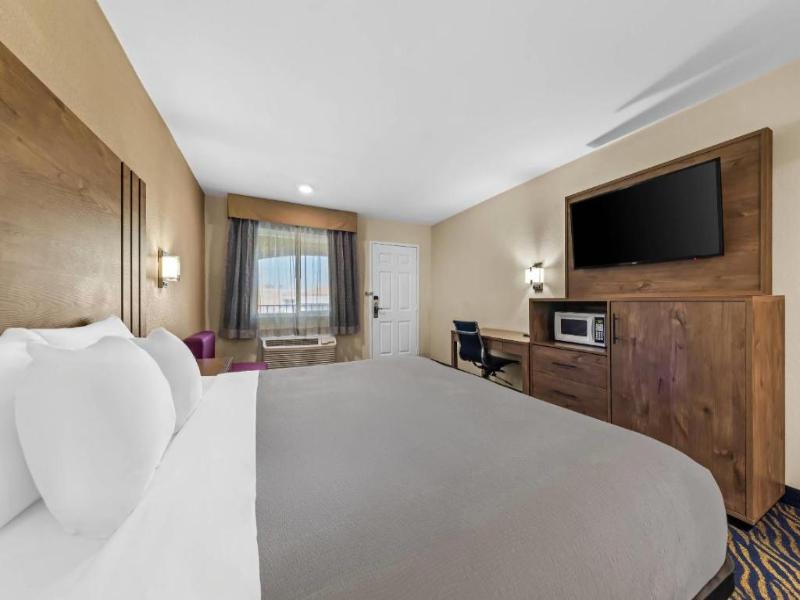 Quality Inn & Suites image