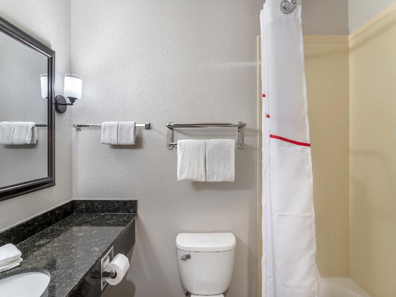 Red Roof Inn La Porte image