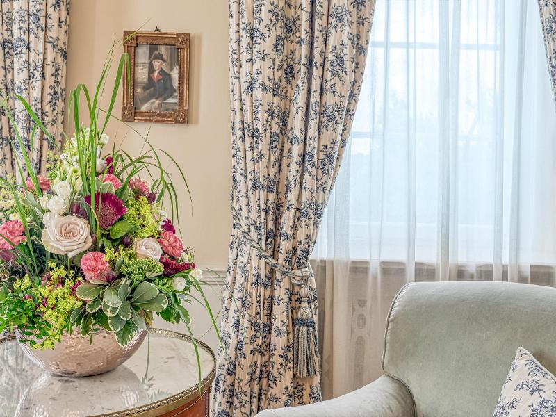 Wald & Schlosshotel Friedrichsruhe image