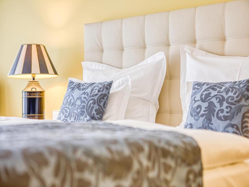 Wald & Schlosshotel Friedrichsruhe image