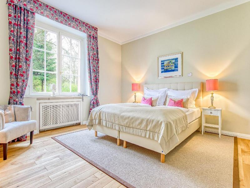 Wald & Schlosshotel Friedrichsruhe image