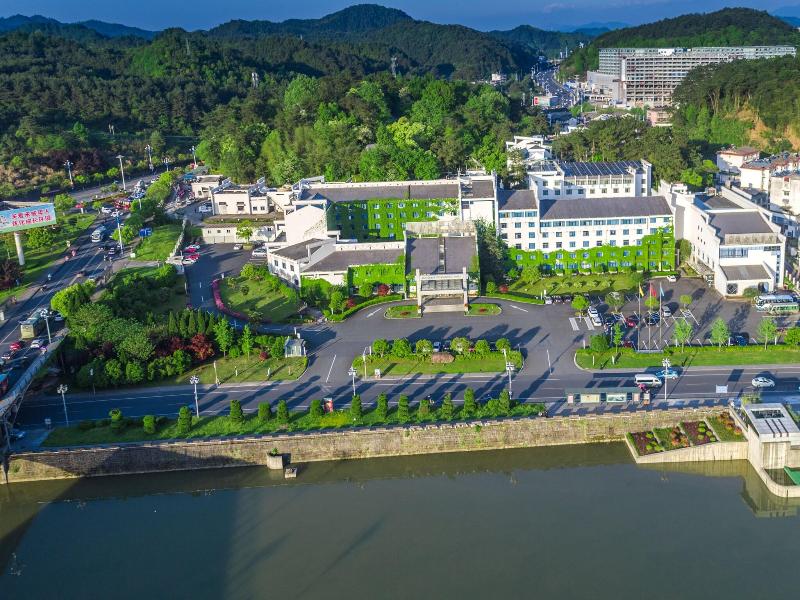Ramada Huangshan