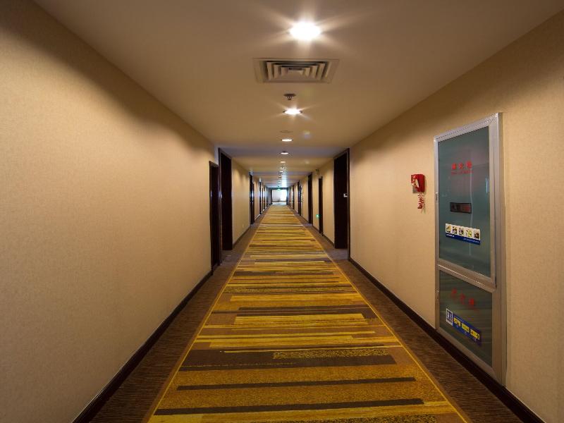 Ramada Huangshan