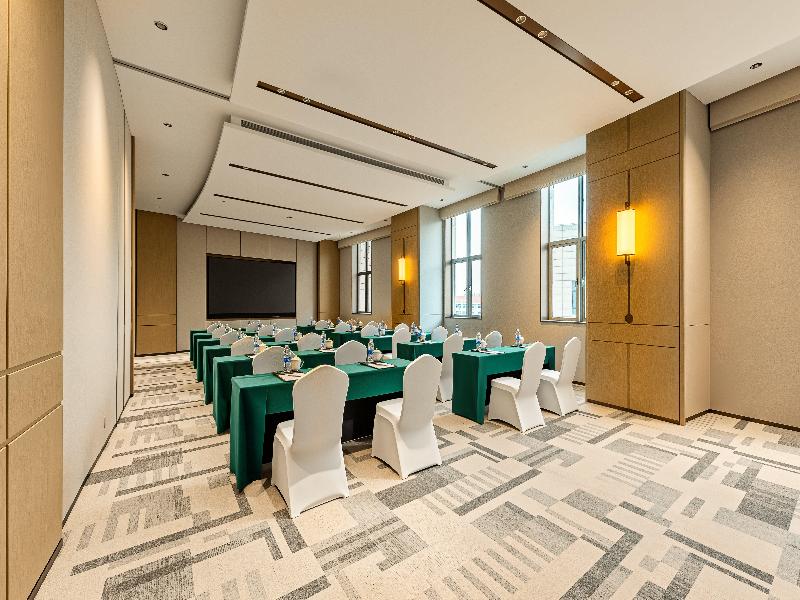 Holiday Inn Hotel & Suites Jiaxing Hangzhou Bay image