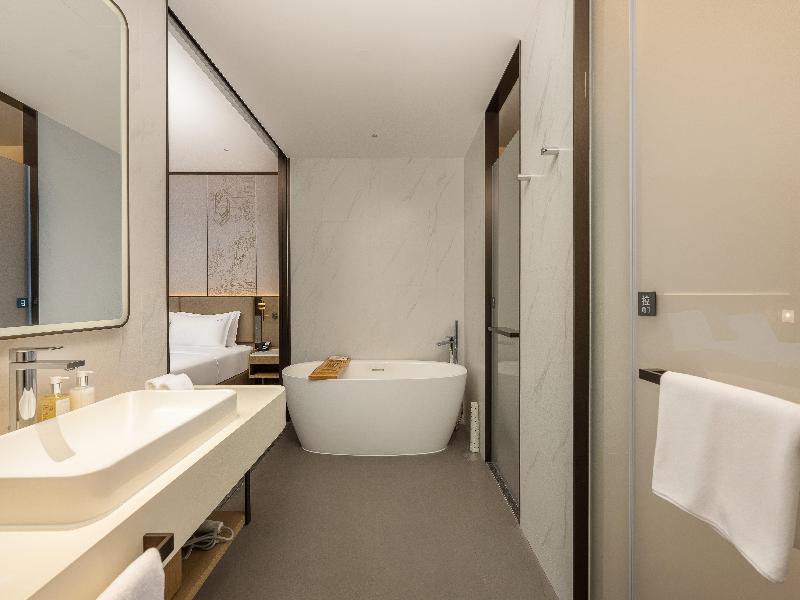 Holiday Inn Hotel & Suites Jiaxing Hangzhou Bay image