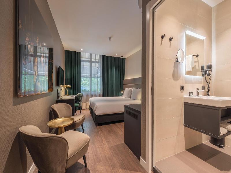 Boutique Hotel Corona image