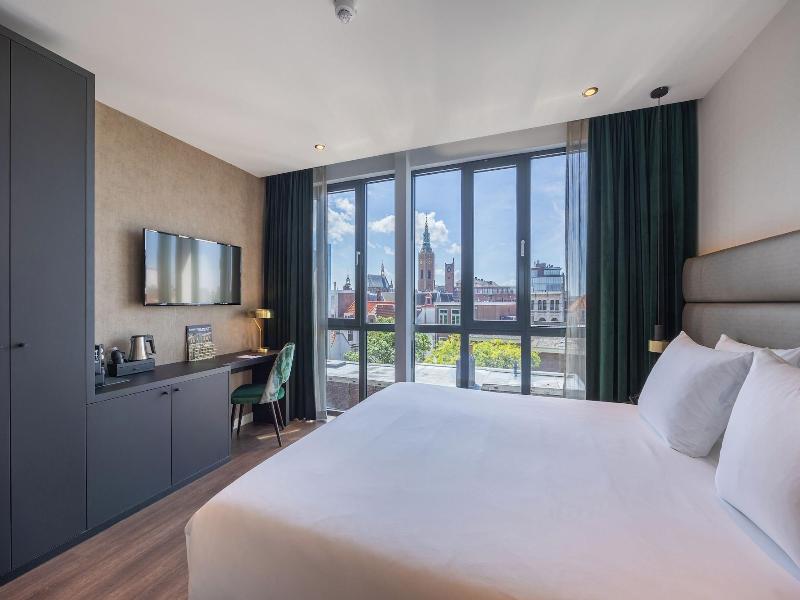 Boutique Hotel Corona image