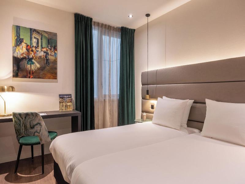 Boutique Hotel Corona image