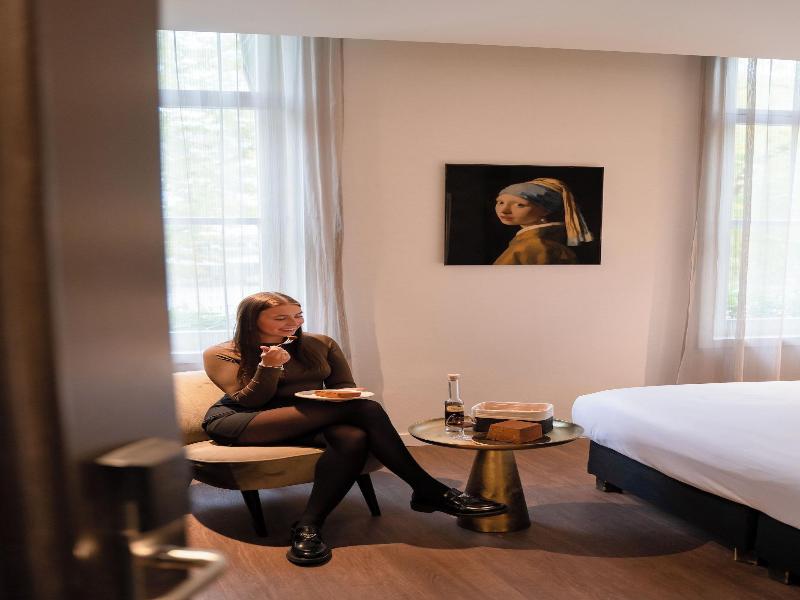 Boutique Hotel Corona image