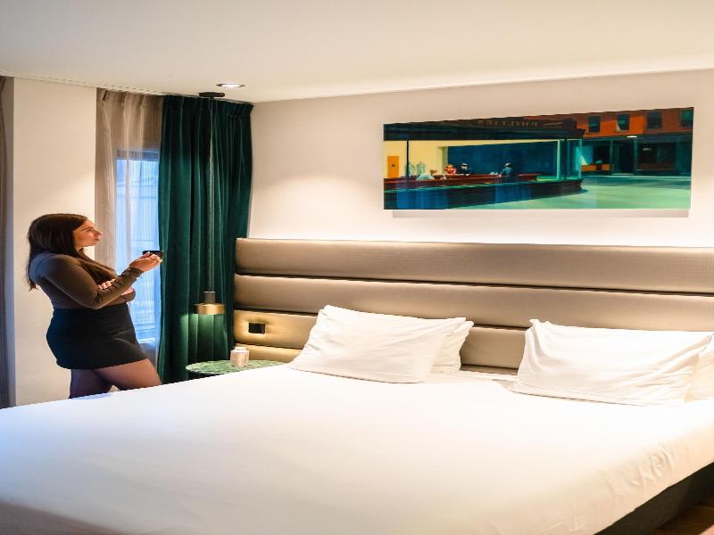 Boutique Hotel Corona image
