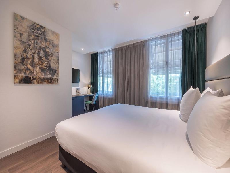 Boutique Hotel Corona image