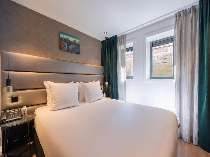 Boutique Hotel Corona image