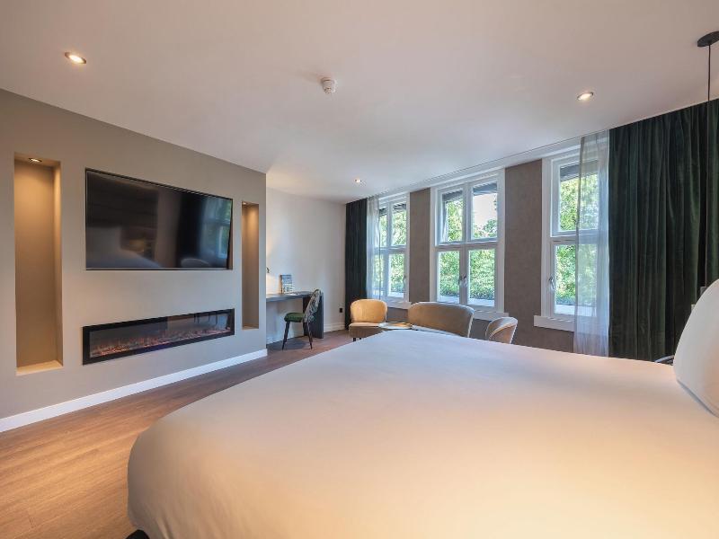 Boutique Hotel Corona image
