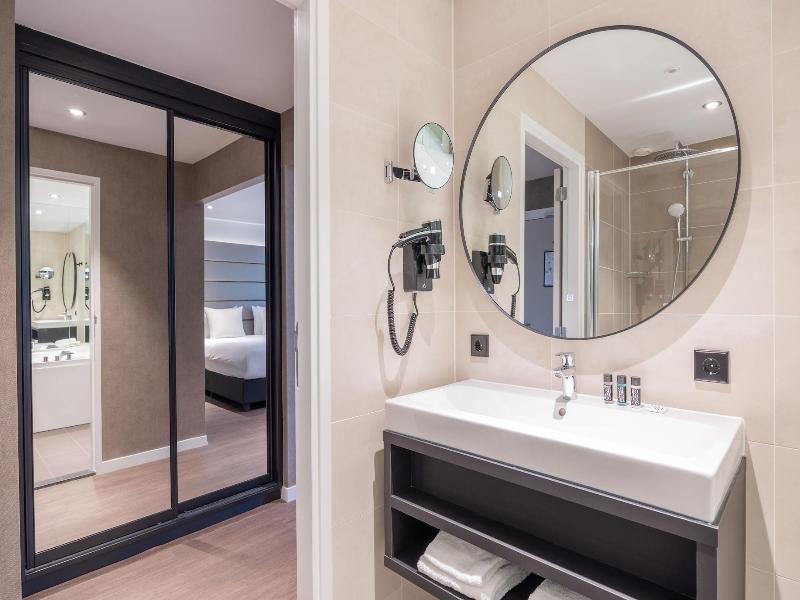 Boutique Hotel Corona image