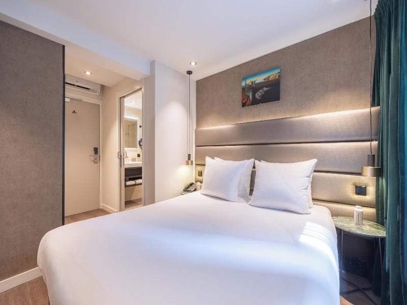 Boutique Hotel Corona image