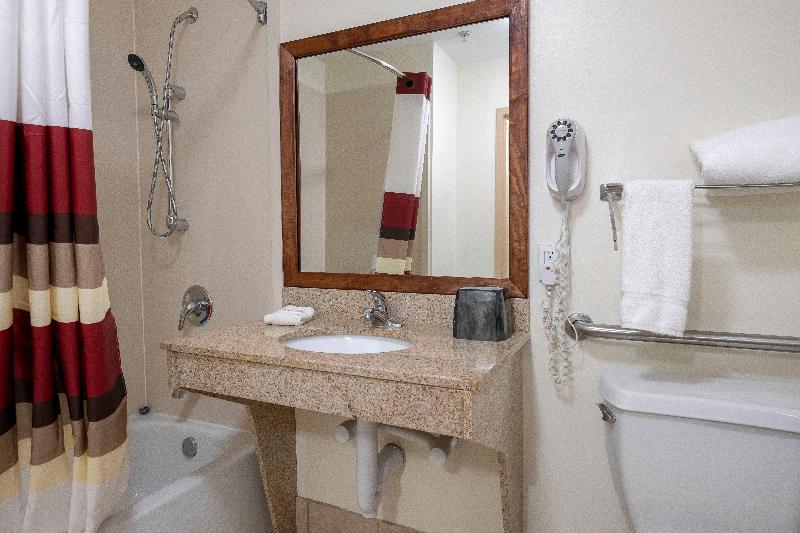 Saffron Inn & Suites photo 24