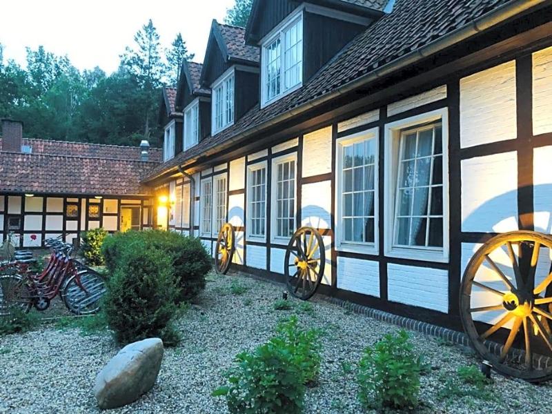 Gutshof im Oertzetal image