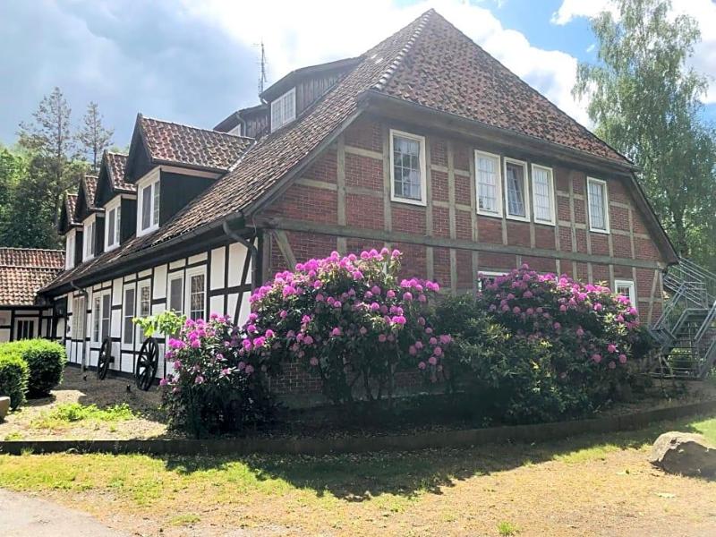Gutshof im Oertzetal image