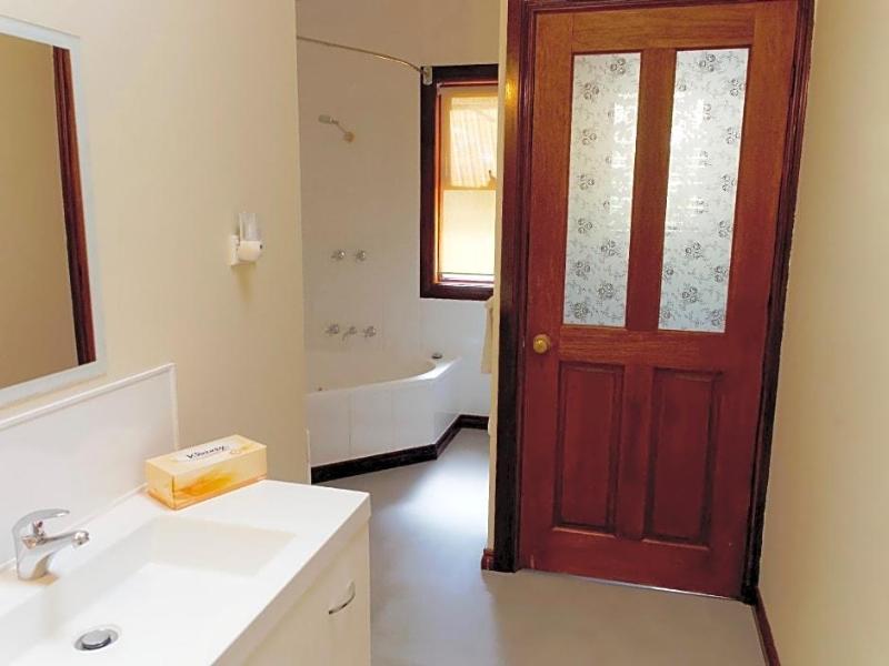Tranquilles Bed and Breakfast image