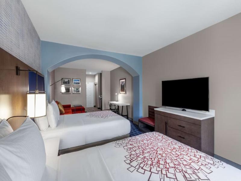 La Quinta Inn & Suites Houston Channelview image