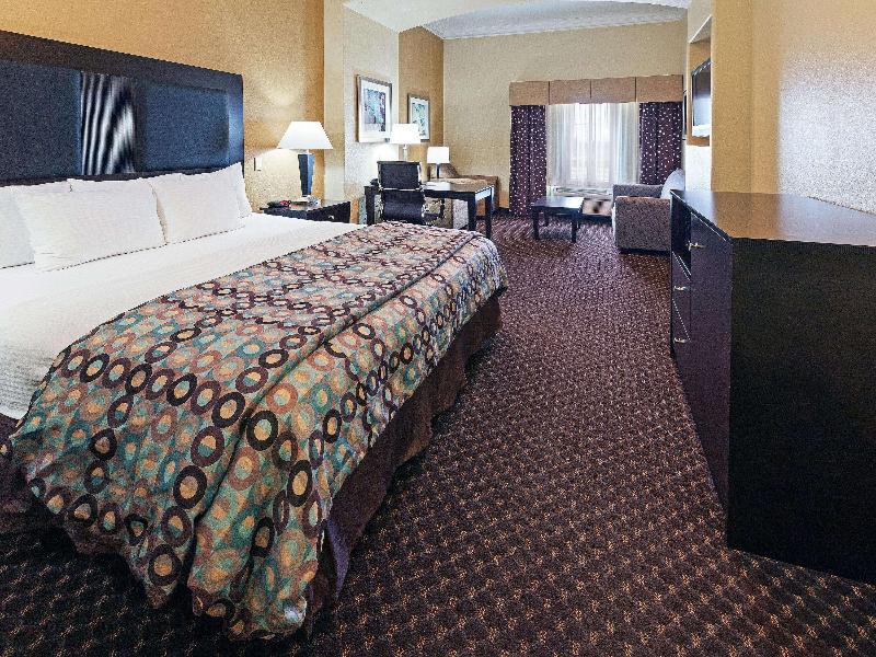 La Quinta Inn & Suites Alvin image