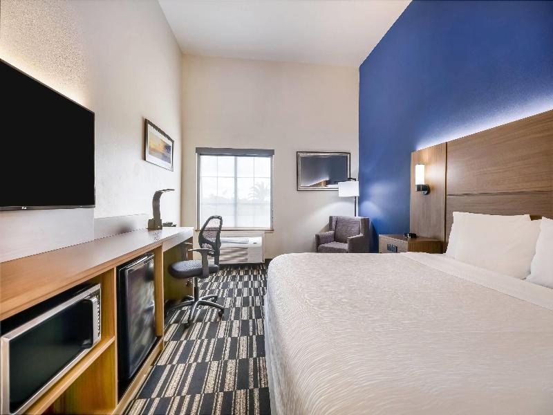 La Quinta Inn & Suites Alvin image