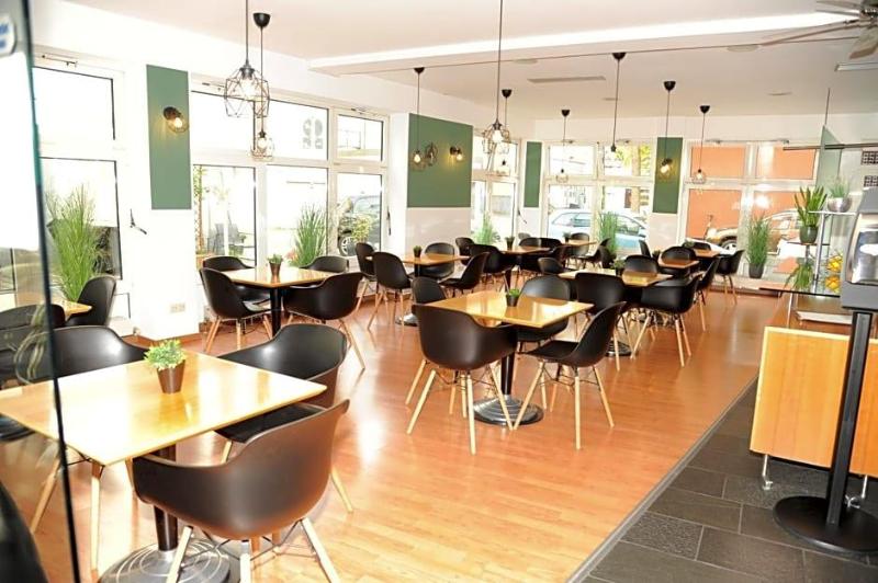 Hogh Heilbronn image