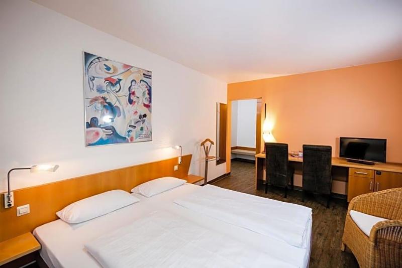 Hogh Heilbronn image