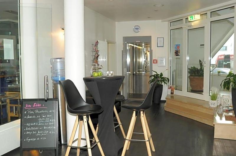 Hogh Heilbronn image