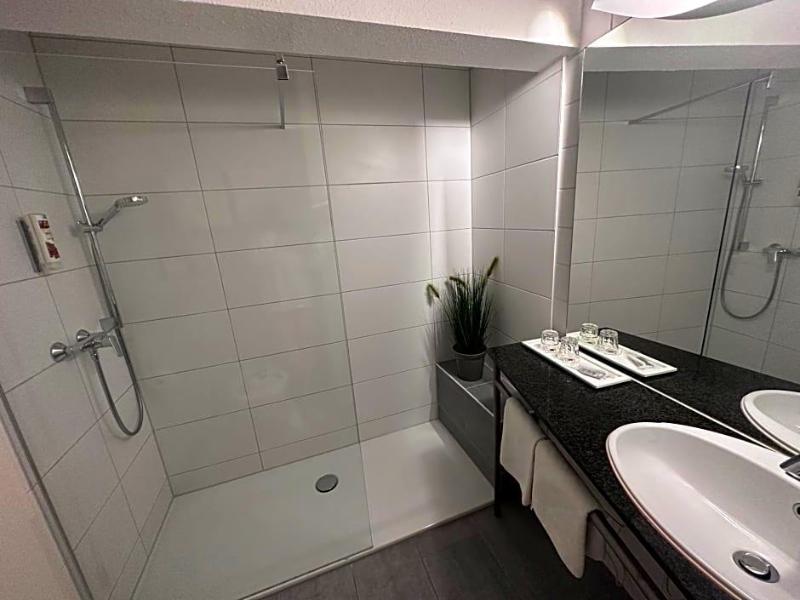 Hogh Heilbronn image