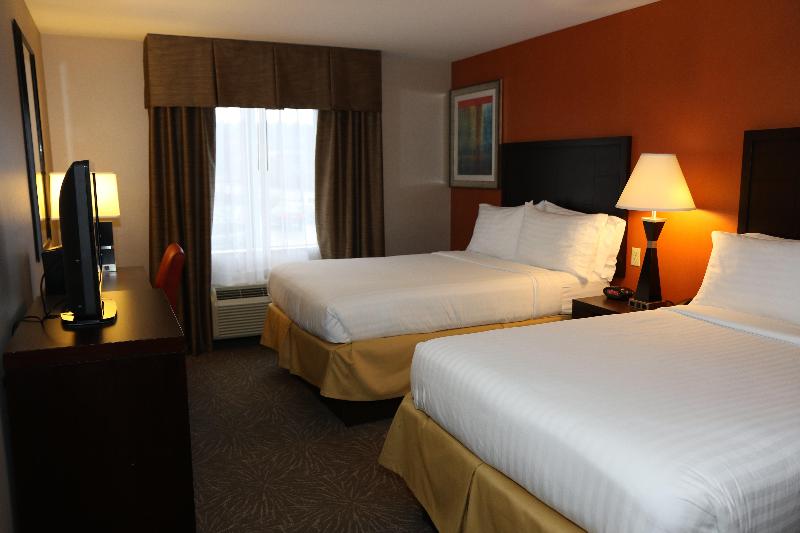 Holiday Inn Express Pittsburgh E -Waterfront 5