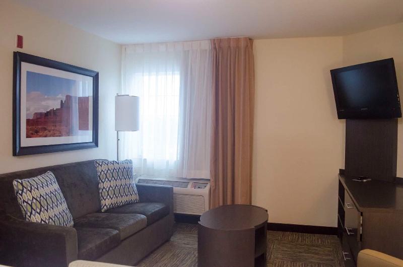 Candlewood Suites Houston Medical Center image