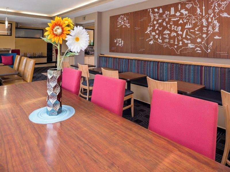 Towneplace Suites Huntington image