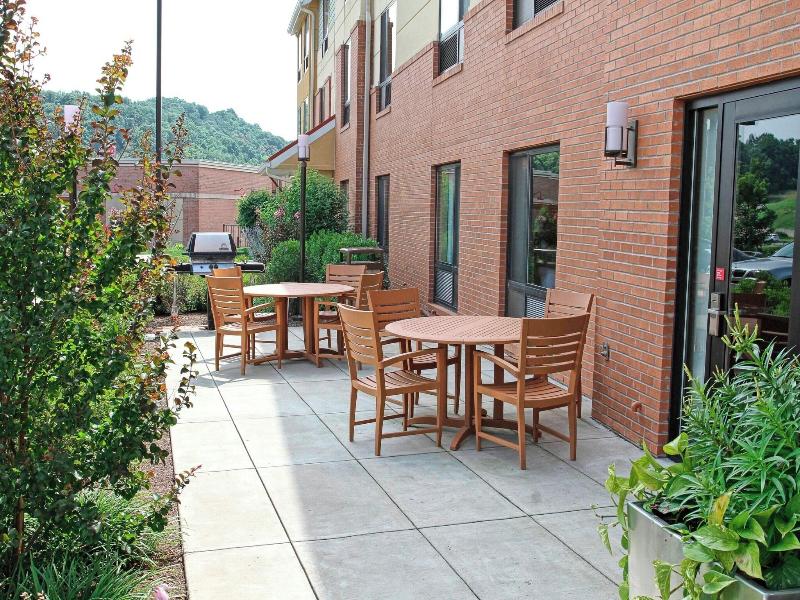 Towneplace Suites Huntington image