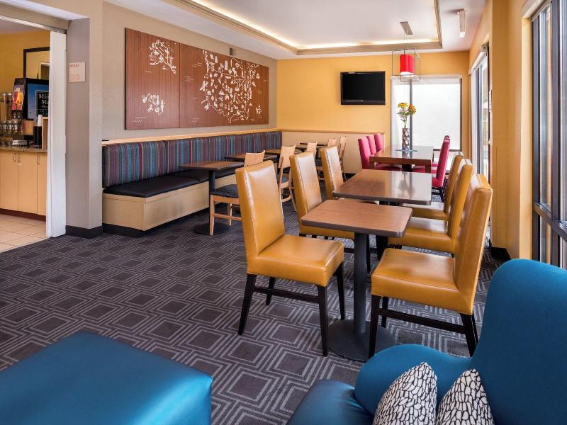 Towneplace Suites Huntington image