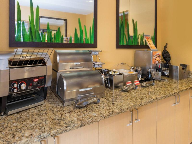 Towneplace Suites Huntington image