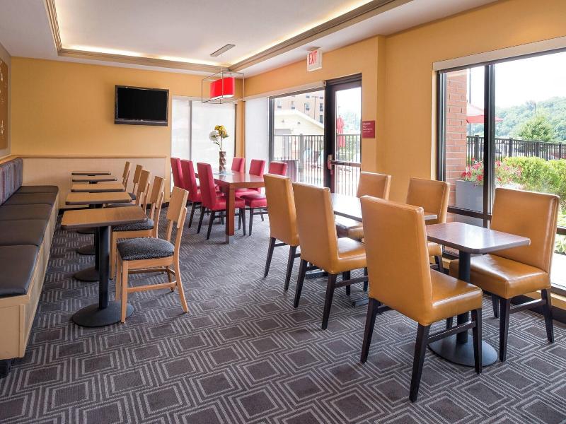 Towneplace Suites Huntington image