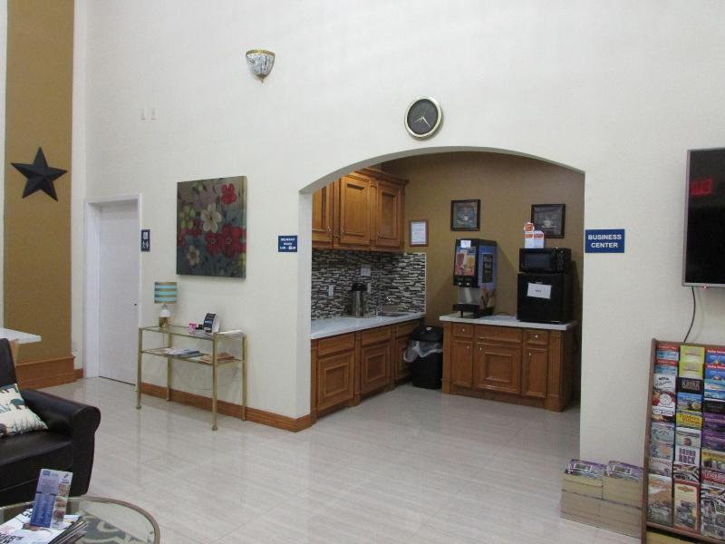 Rodeway Inn & Suites Humble image