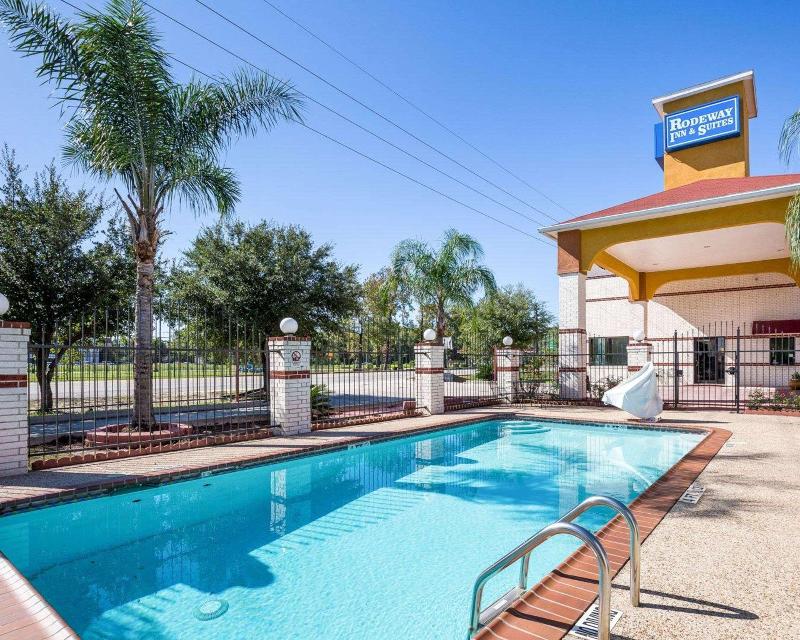 Rodeway Inn & Suites Humble image