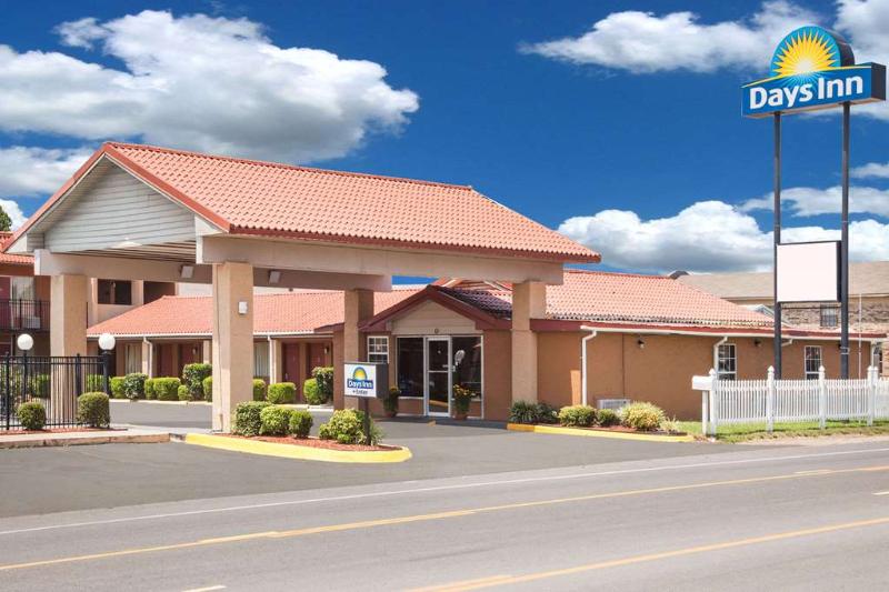 Days Inn by Wyndham Arkadelphia