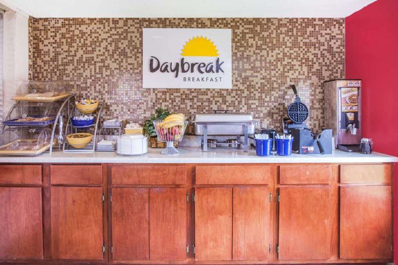 Days Inn by Wyndham Arkadelphia — general view