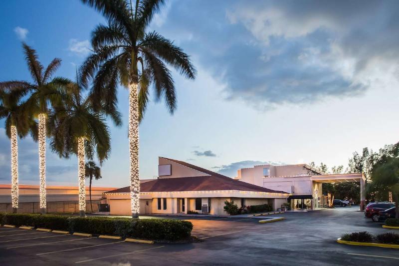 Days Inn by Wyndham Arkadelphia — general view